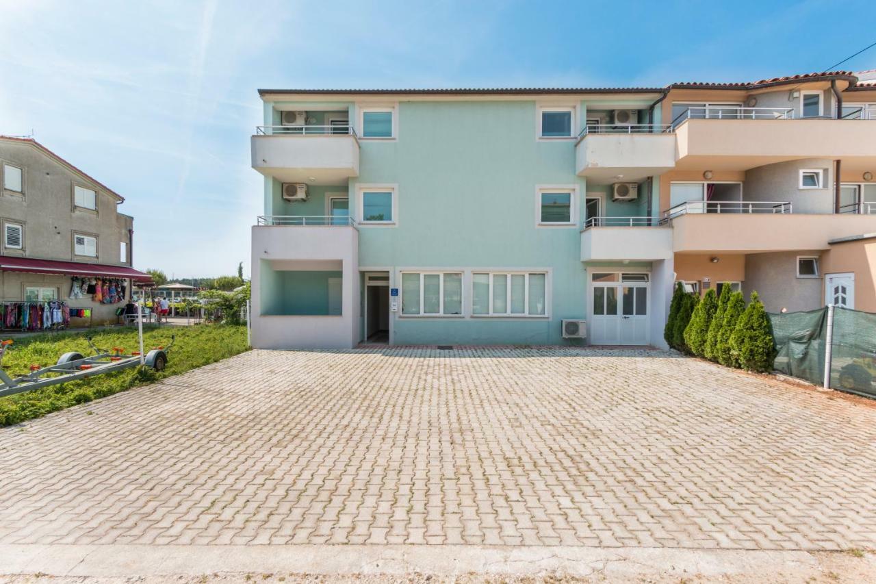 Apartments Riva เมดูลิน ภายนอก รูปภาพ