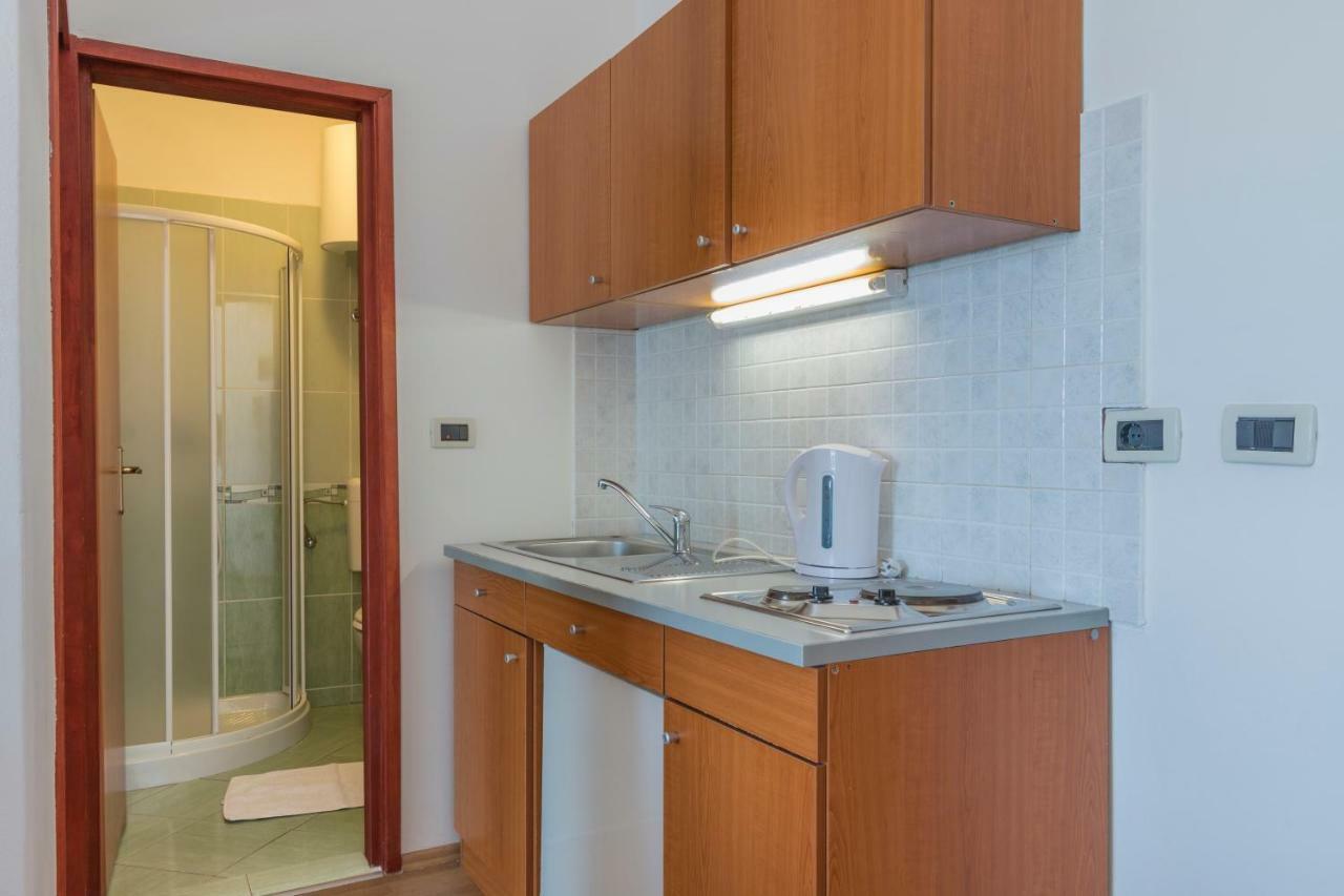 Apartments Riva เมดูลิน ภายนอก รูปภาพ